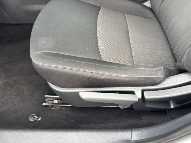 Used 2024 Nissan Sentra SV FWD image 9