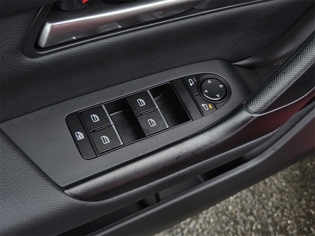 Certified 2025 MAZDA CX-50 2.5 Hybrid w/ Preferred Pkg image 12