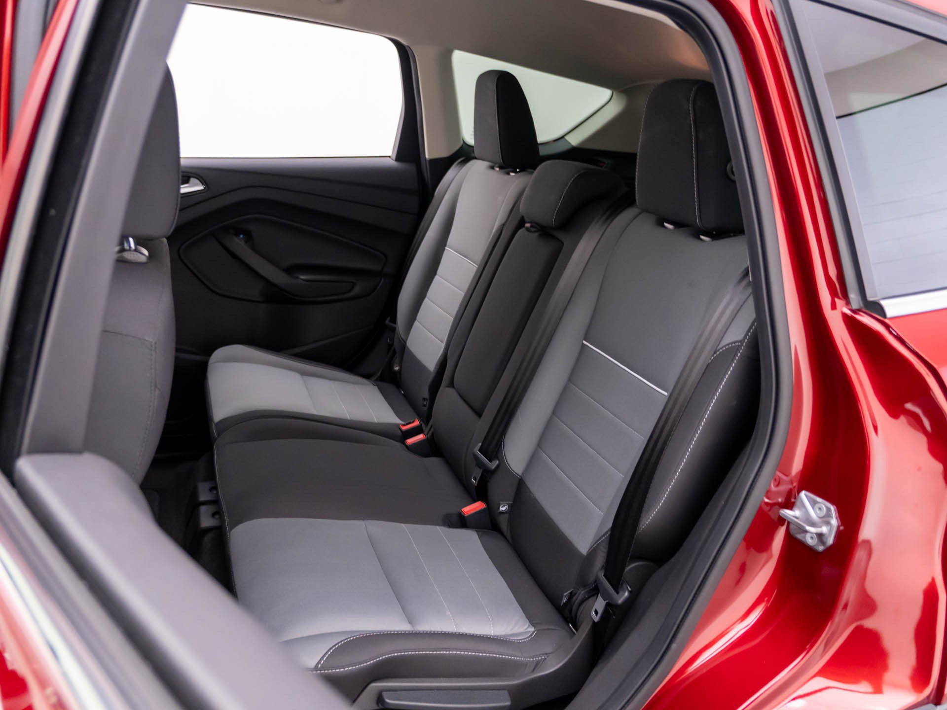 Used 2014 Ford Escape SE w/ Equipment Group 201A AWD/4WD image 16