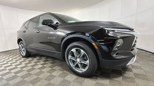 Used 2024 Chevrolet Blazer LT w/ LPO, Floor Liner Package FWD video 2