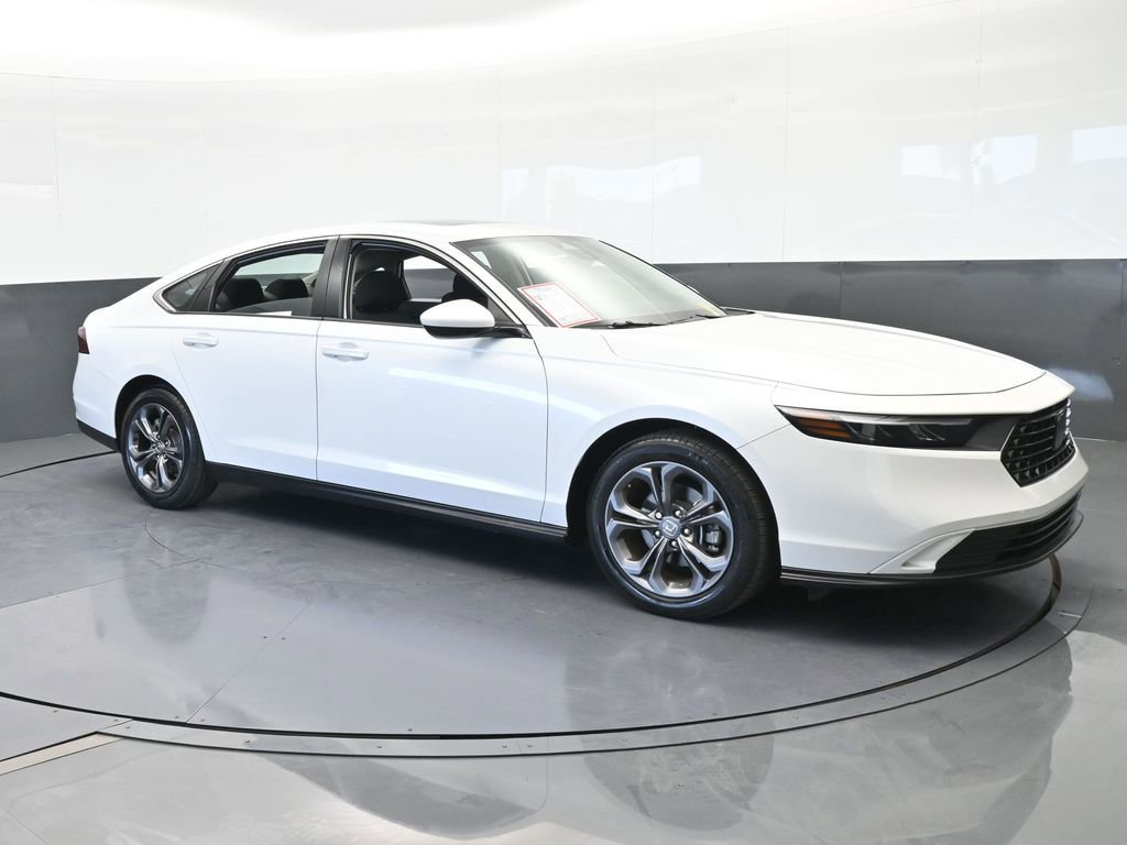 Used 2023 Honda Accord EX image 8