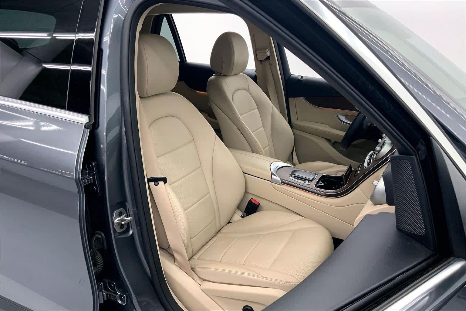 Certified 2022 Mercedes-Benz GLC 300 image 11