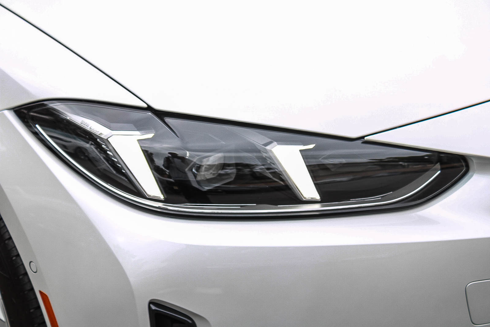 New 2026 BMW i4 eDrive40 w/ Premium Package RWD image 8