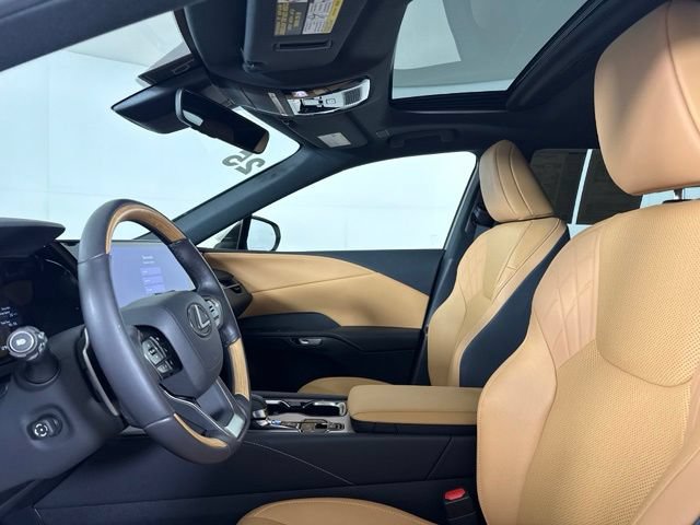 Used 2025 Lexus RX 350 Premium w/ Accessory Package (Z1) FWD image 20