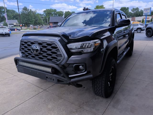Used 2021 Toyota Tacoma TRD Off-Road w/ TRD Premium Off Road Package AWD/4WD image 5