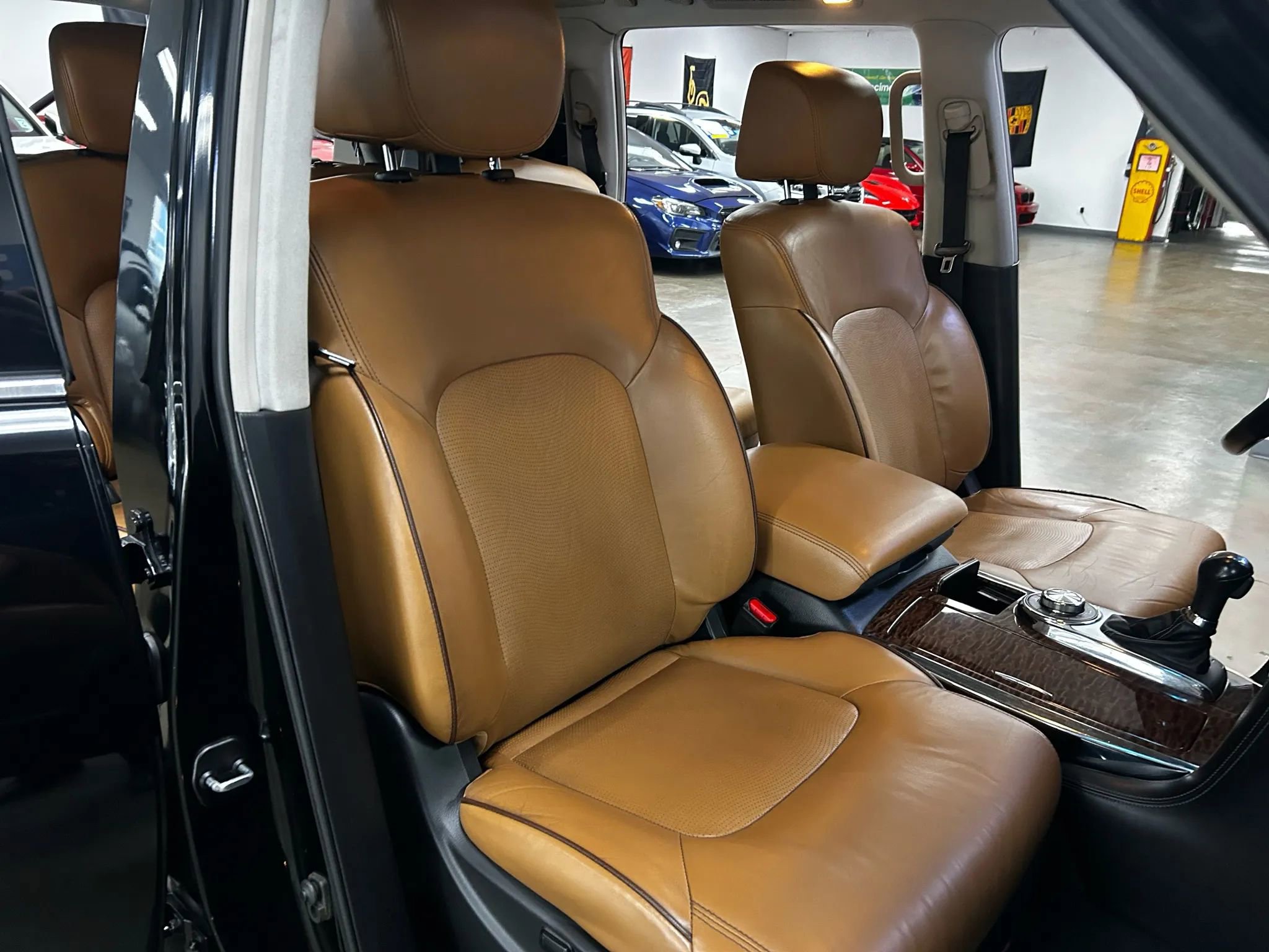 Used 2017 Nissan Armada Platinum image 8