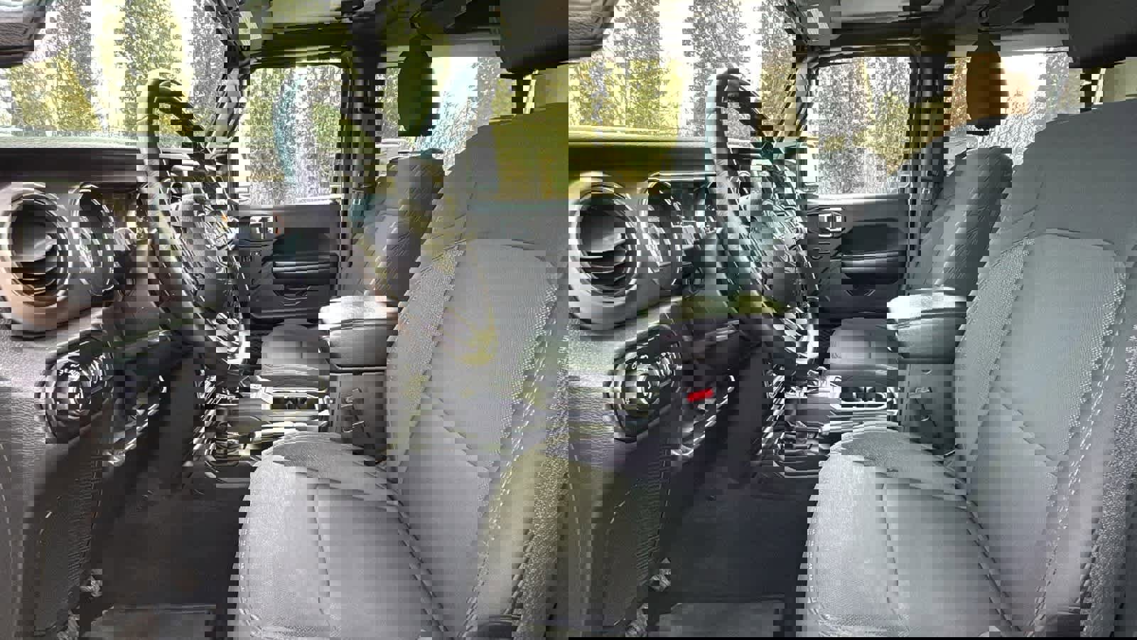 Used 2020 Jeep Wrangler Sport image 21