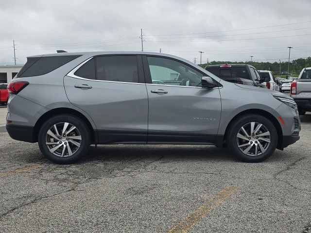 Used 2024 Chevrolet Equinox LT w/ LPO, Floor Liner Package FWD image 6