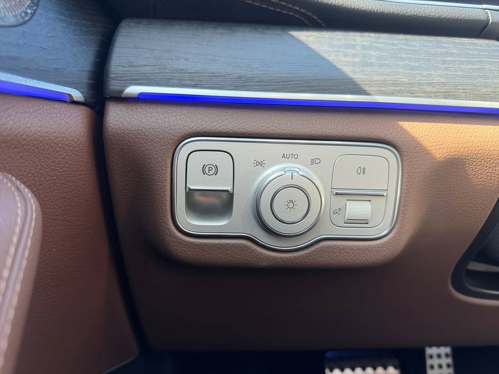 Certified 2024 Mercedes-Benz GLS 450 4MATIC image 23