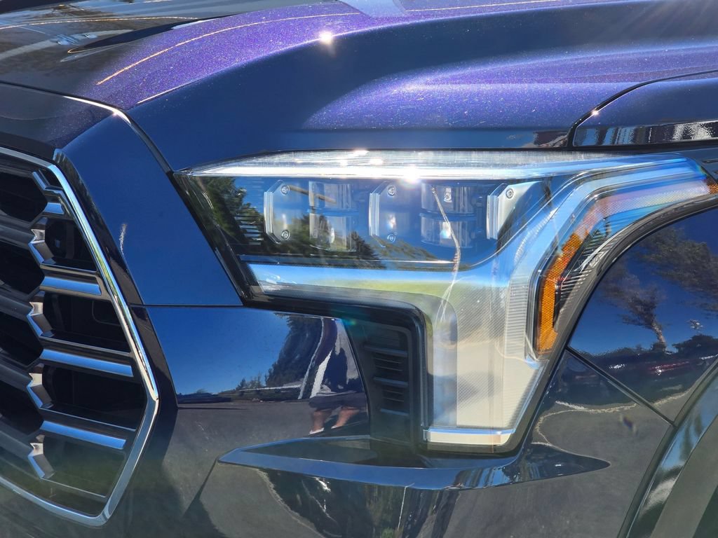 Used 2025 Toyota Sequoia Platinum AWD/4WD image 35