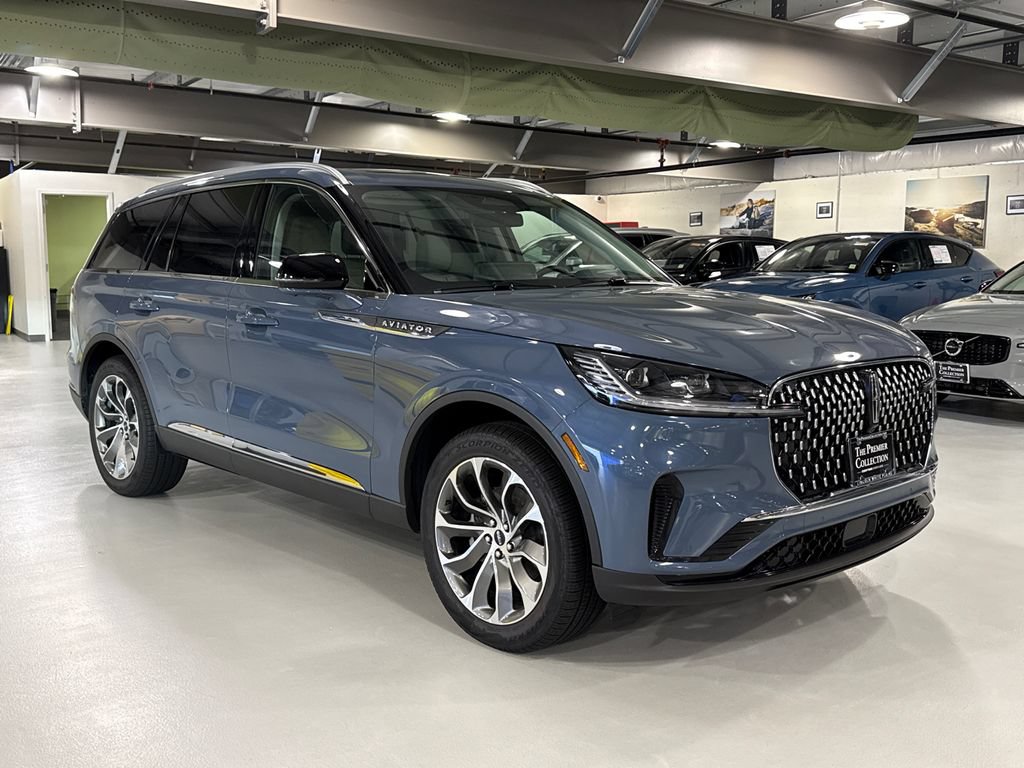 Used 2026 Lincoln Aviator Reserve w/ Illumination Package AWD/4WD image 1