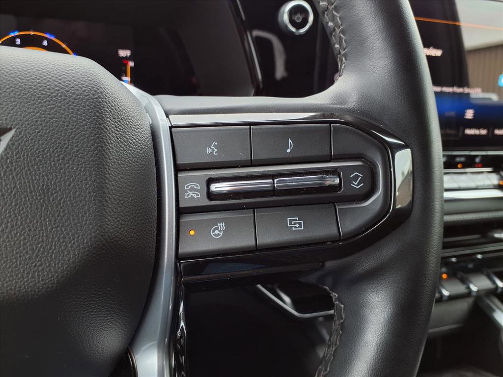 Used 2023 Chevrolet Colorado LT w/ LT Convenience Package III image 21