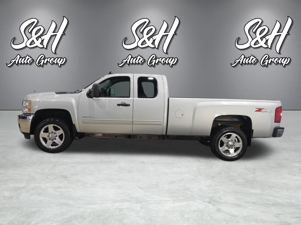 Used 2013 Chevrolet Silverado 2500 LT w/ Interior Plus Package AWD/4WD image 18