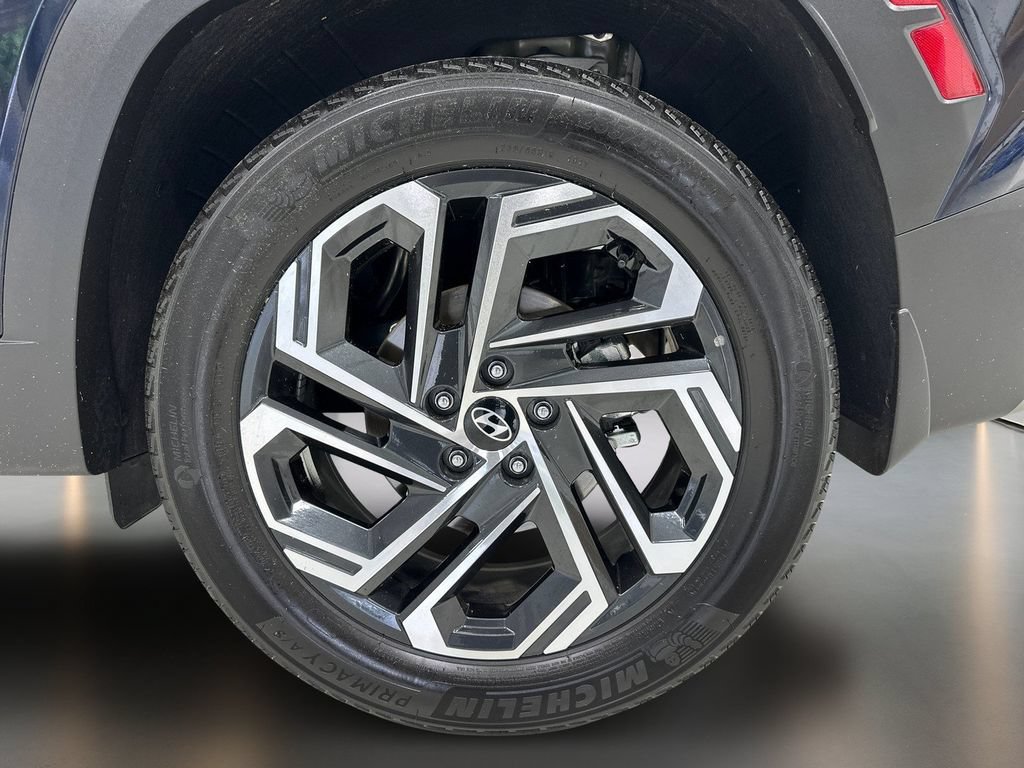 Certified 2026 Hyundai Tucson Limited AWD/4WD image 11