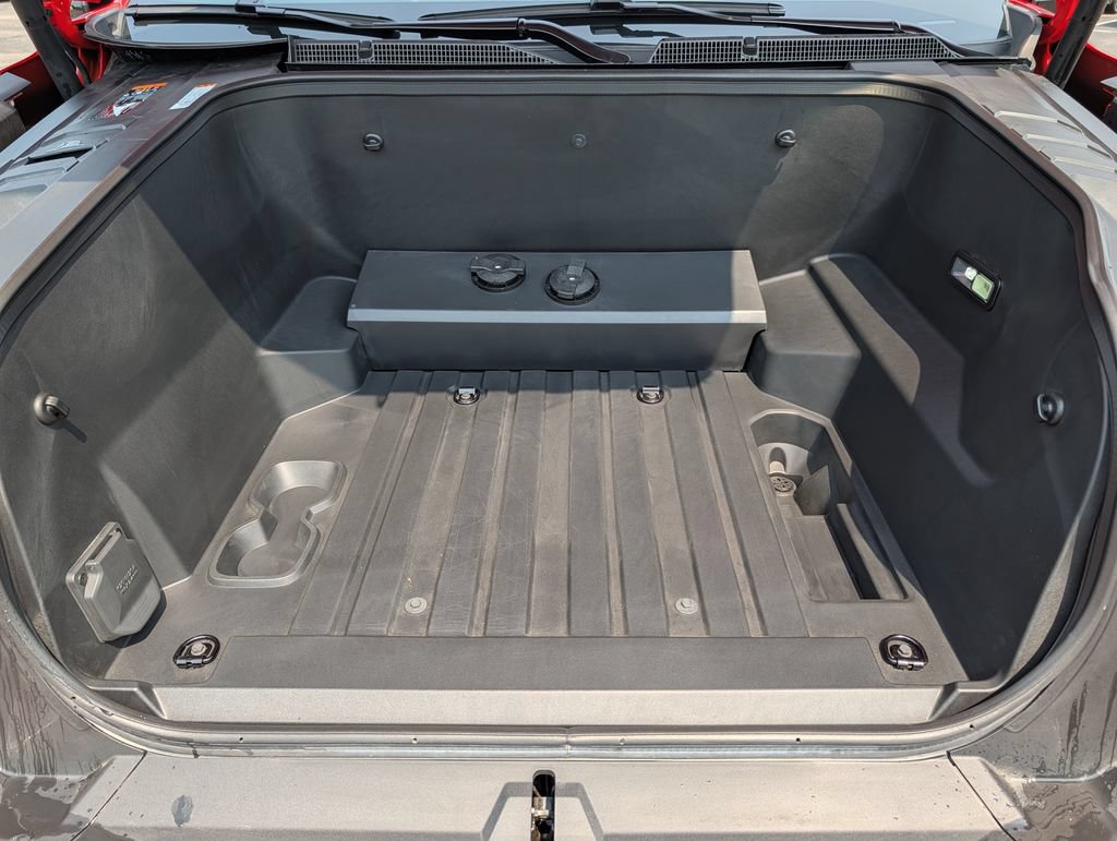 Used 2025 Chevrolet Silverado EV LT AWD/4WD image 12