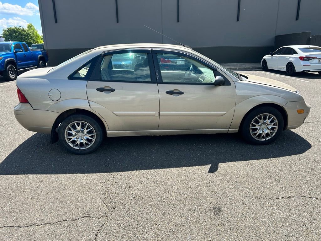 Used 2007 Ford Focus SE FWD image 8