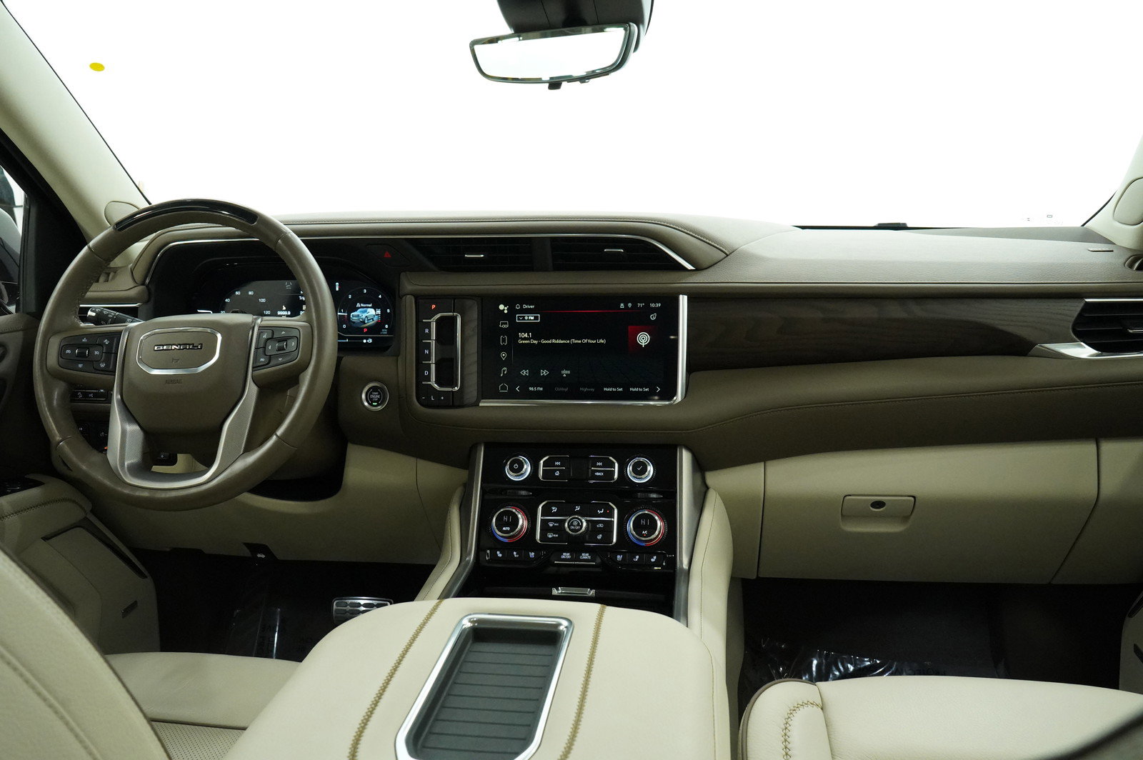 Used 2023 GMC Yukon Denali image 15