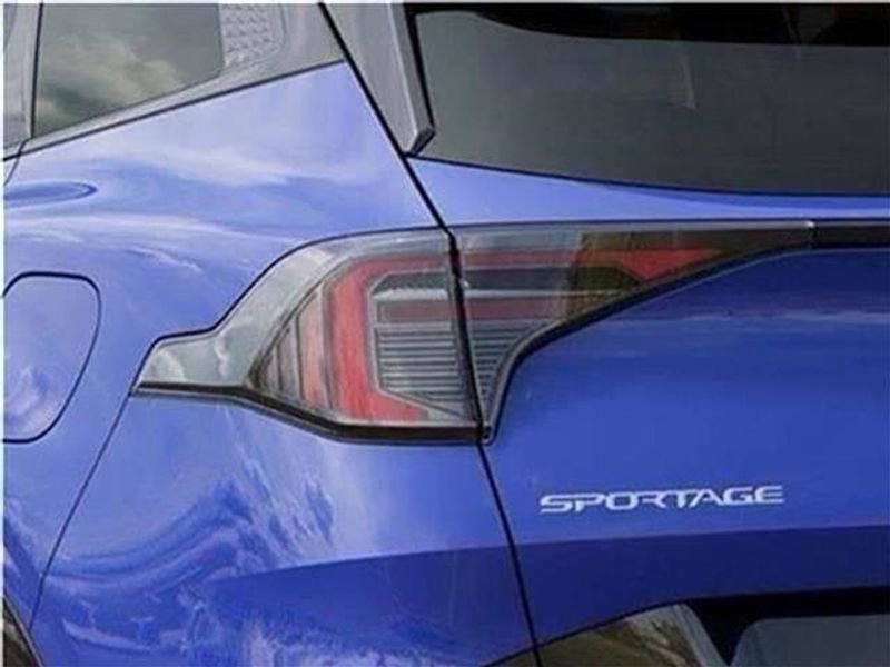 New 2026 Kia Sportage SX image 38