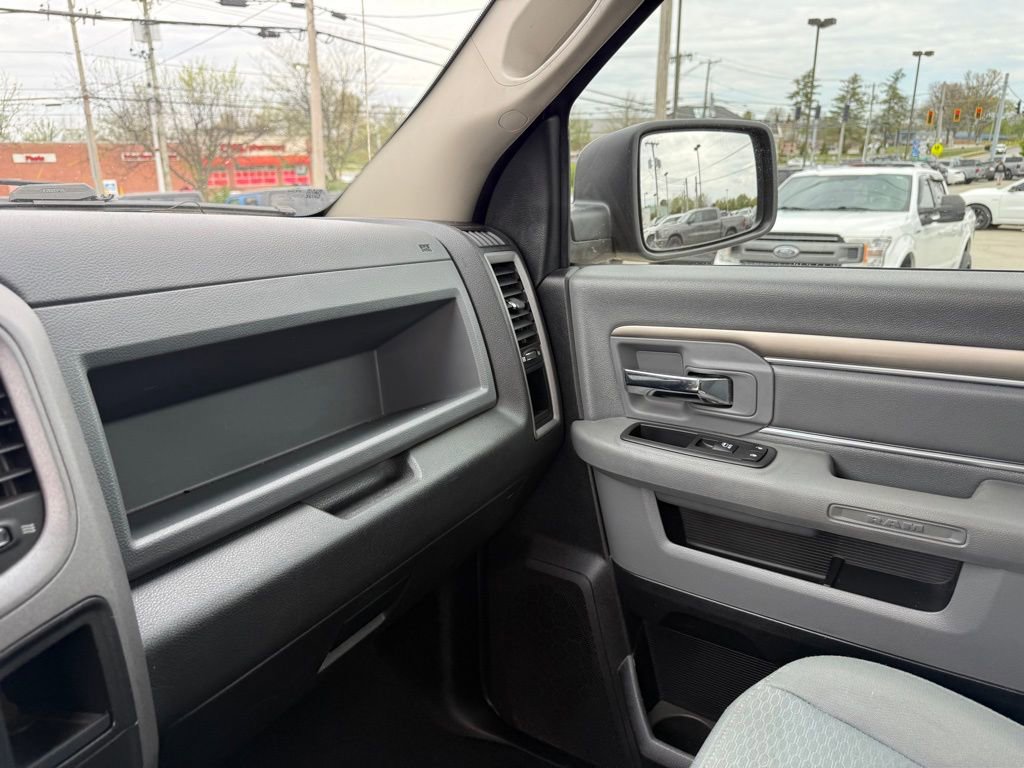 Used 2017 RAM 1500 Express w/ Black Ram 1500 Express Group AWD/4WD image 22