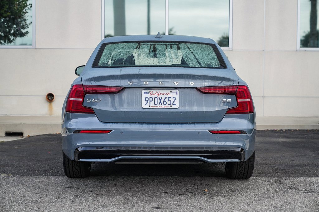 Used 2024 Volvo S60 B5 Core image 5