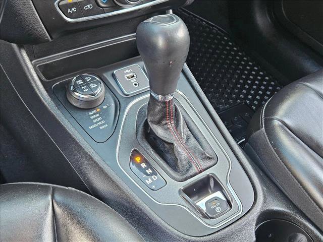 Used 2021 Jeep Cherokee Trailhawk w/ Trailer Tow Group image 11