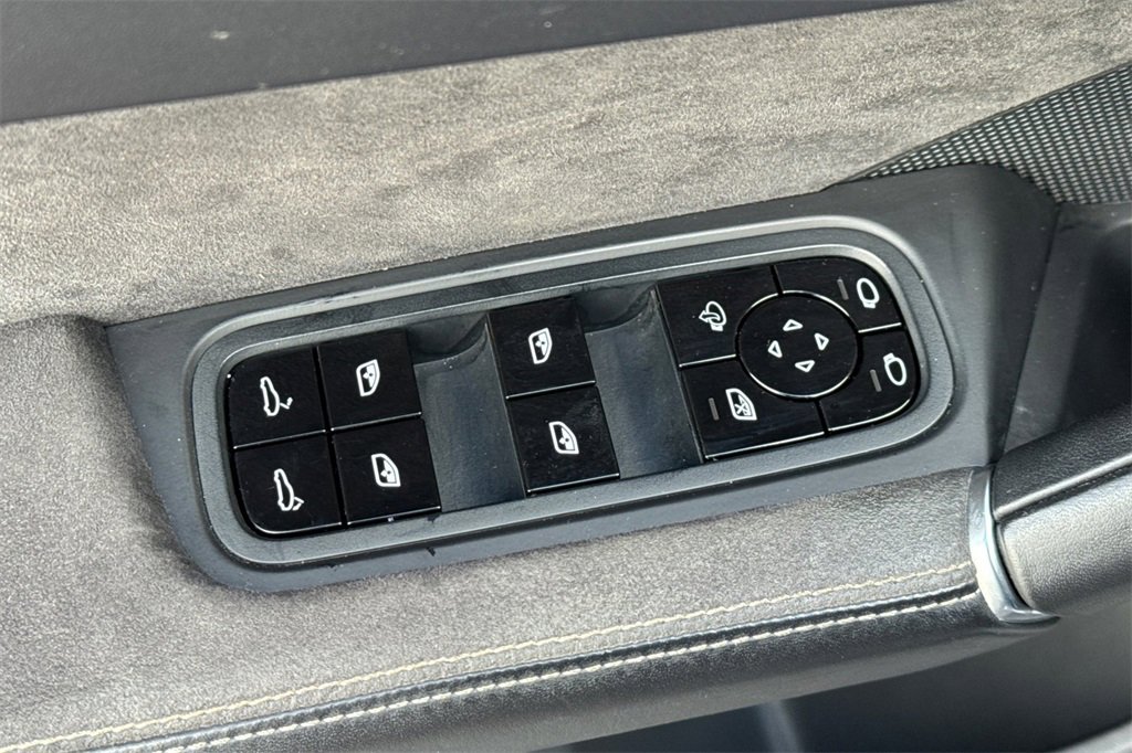 Used 2021 Porsche Cayenne GTS image 15