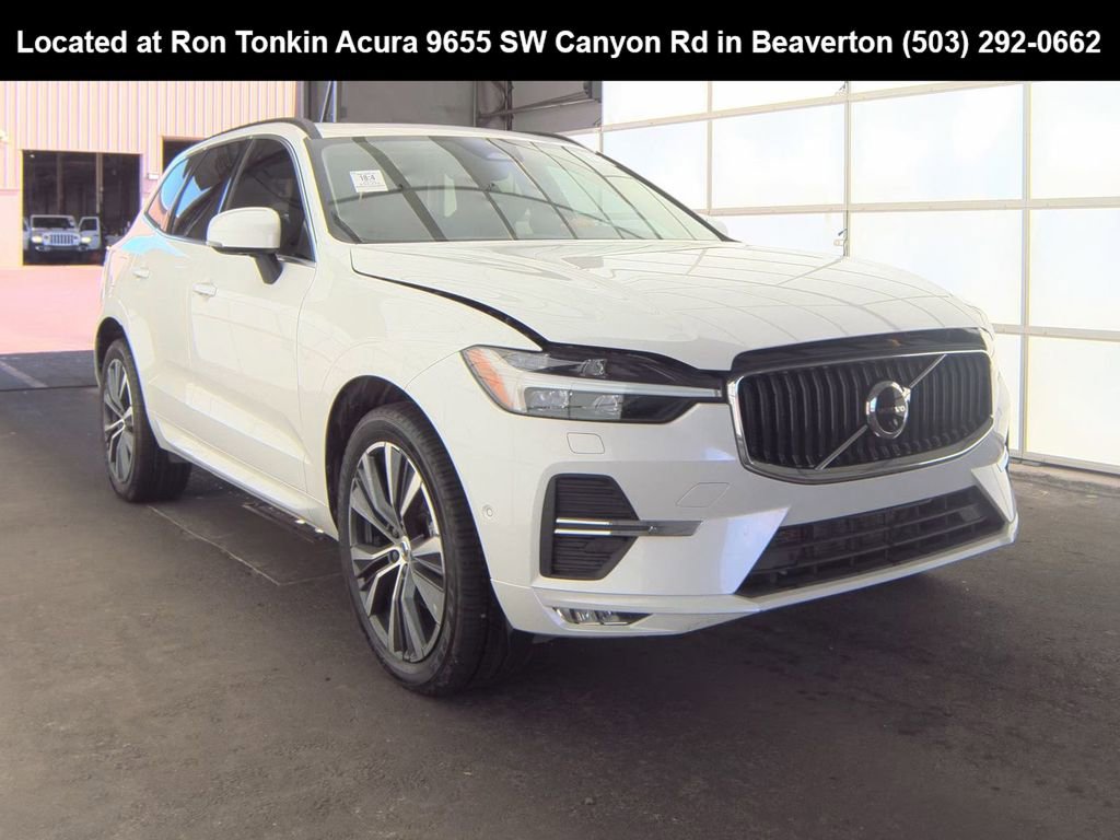 Used 2022 Volvo XC60 B5 Momentum w/ Advanced Package AWD/4WD image 1