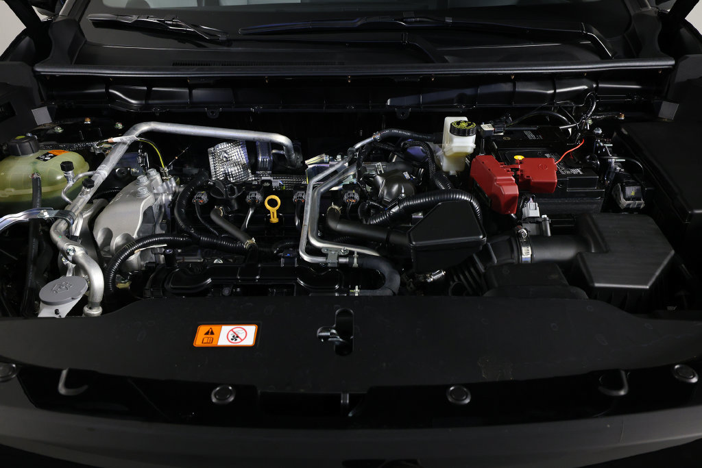 Used 2025 Mitsubishi Outlander AWD image 38