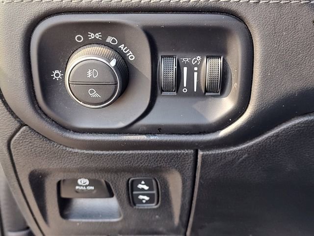 Certified 2022 RAM 1500 Limited w/ Off Road Group image 25