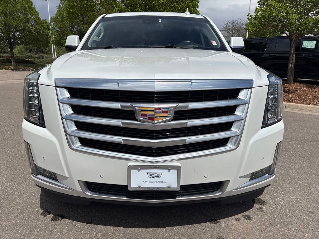 Used 2019 Cadillac Escalade Luxury AWD/4WD image 8