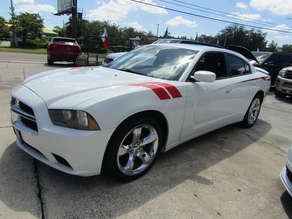 Used 2014 Dodge Charger SXT
