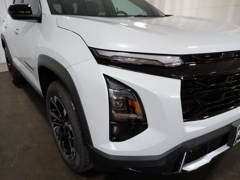 New 2027 Chevrolet Equinox RS AWD/4WD image 14