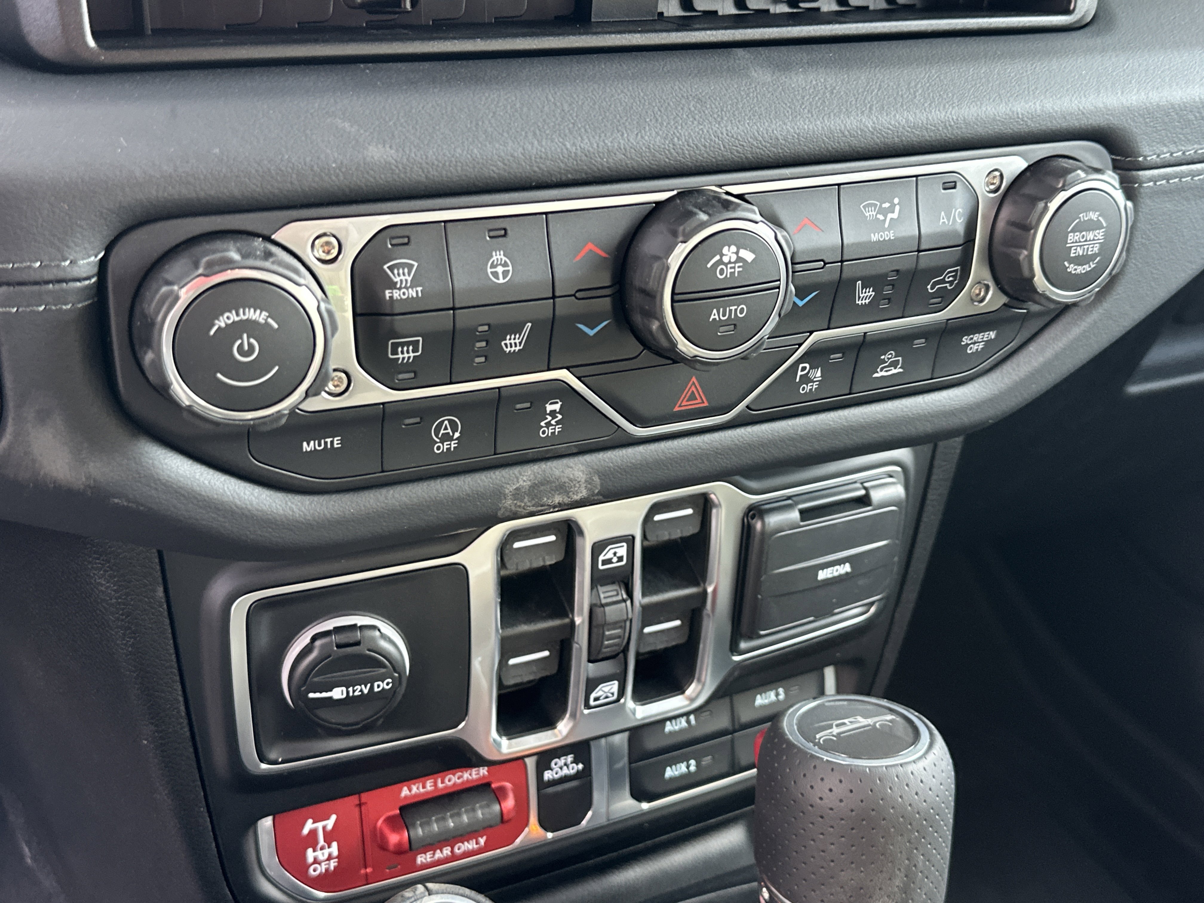 New 2026 Jeep Gladiator Mojave image 6