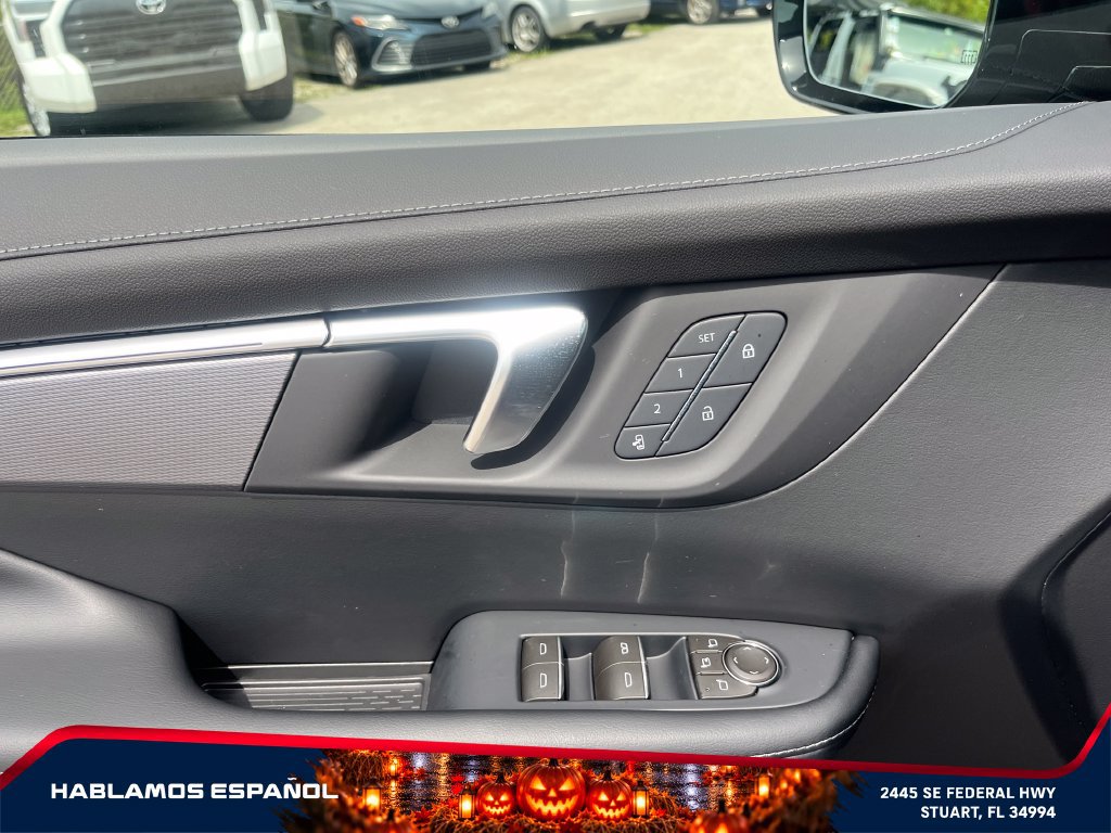 New 2026 Buick Enclave Sport Touring w/ Power Package FWD image 21