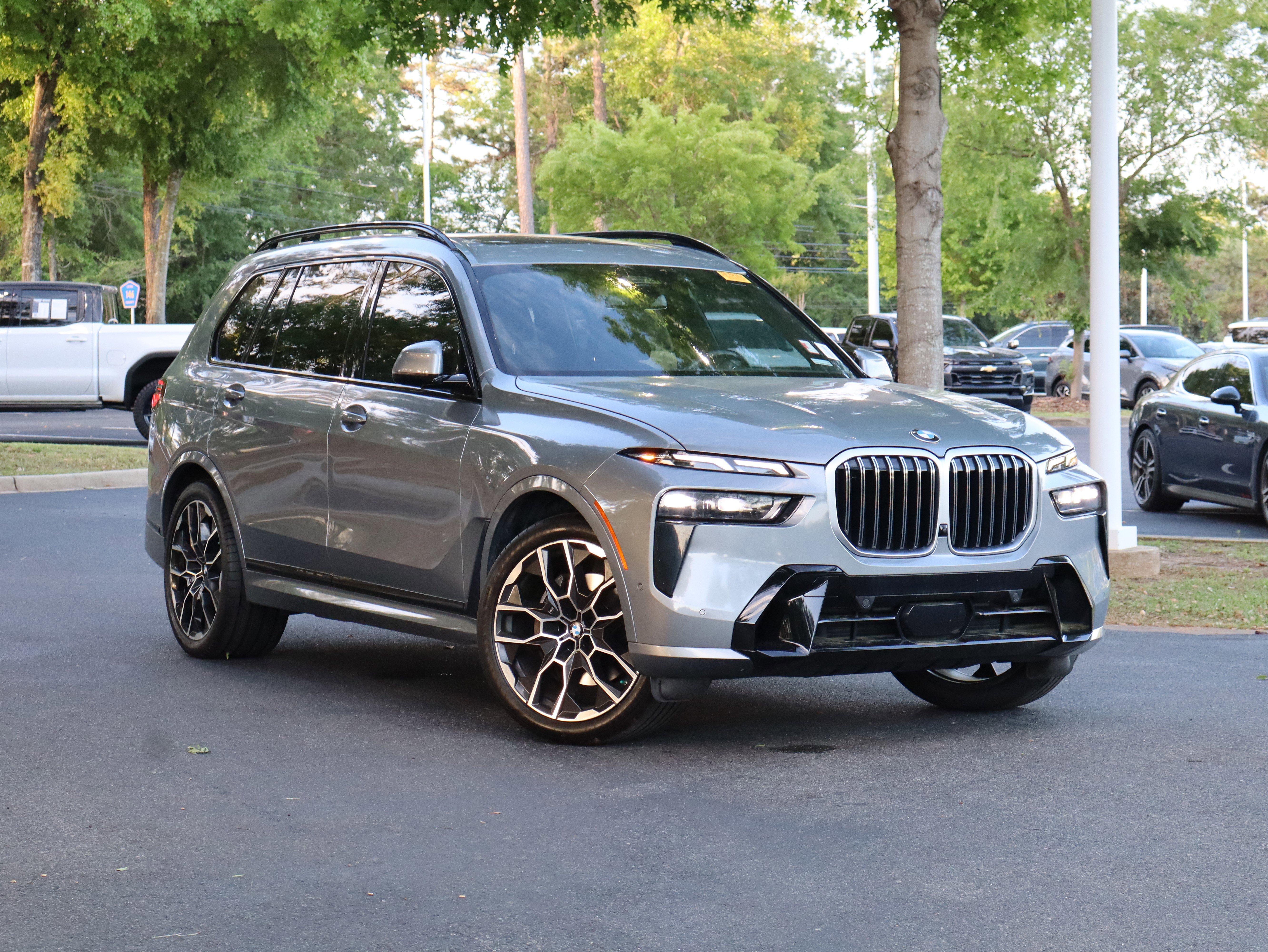 Used 2023 BMW X7 xDrive40i w/ Executive Package AWD/4WD video 2