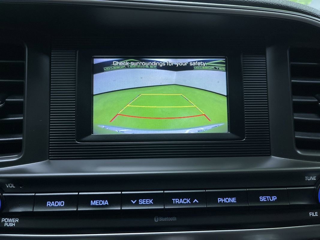 Used 2019 Hyundai Elantra SE image 21