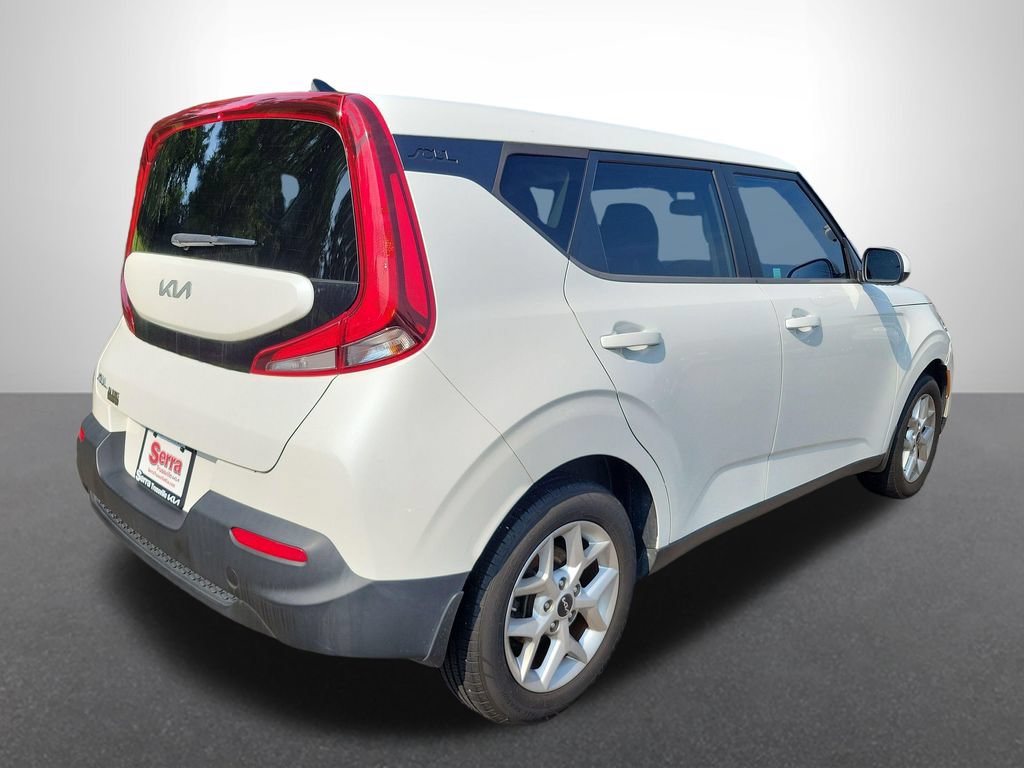 Used 2022 Kia Soul LX w/ Technology Package FWD image 5