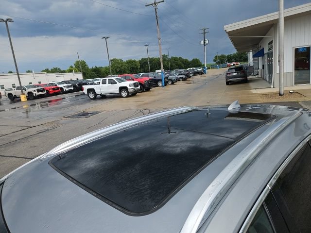 Used 2023 Buick Envision Avenir AWD/4WD image 10