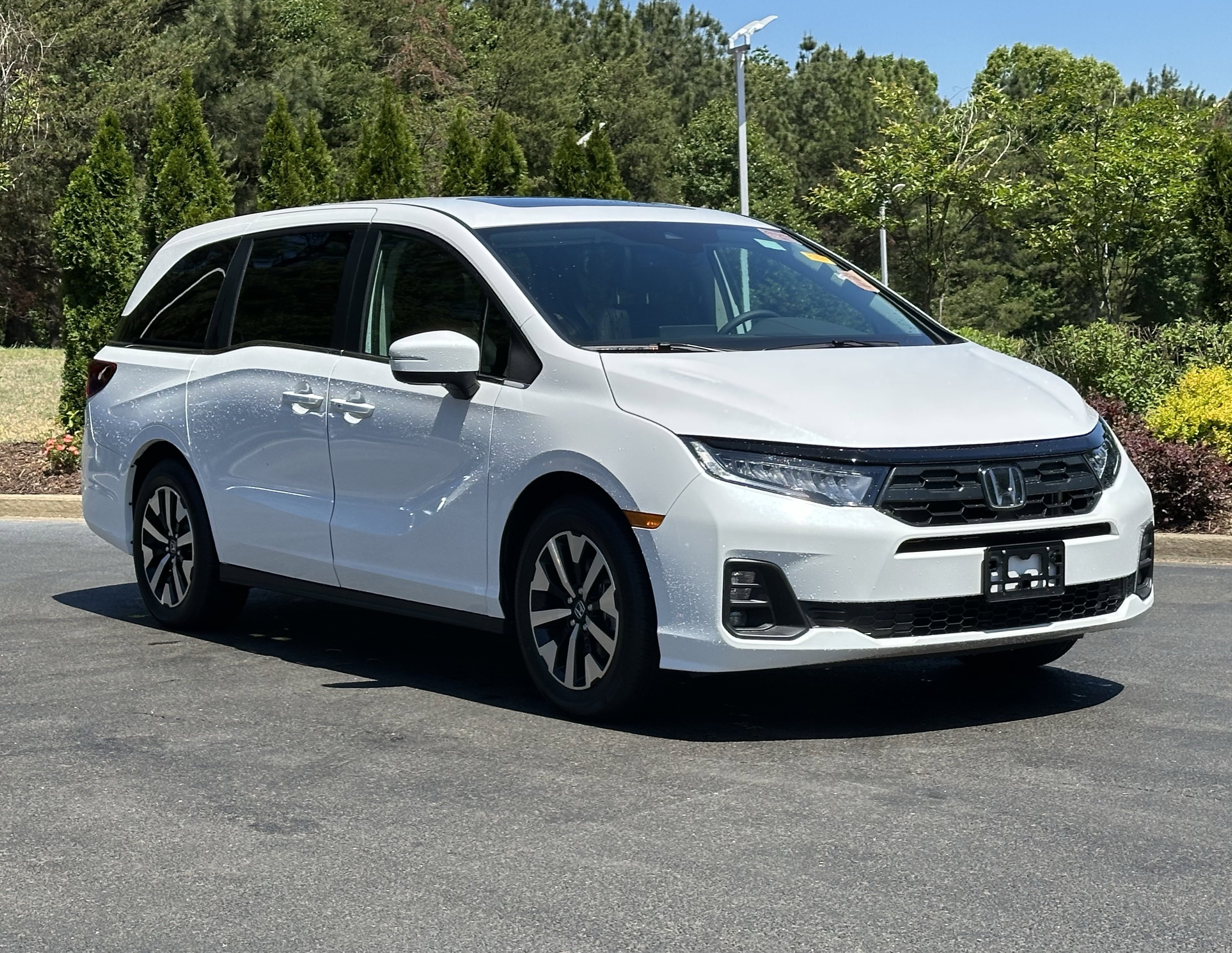 Used 2026 Honda Odyssey EX-L image 2