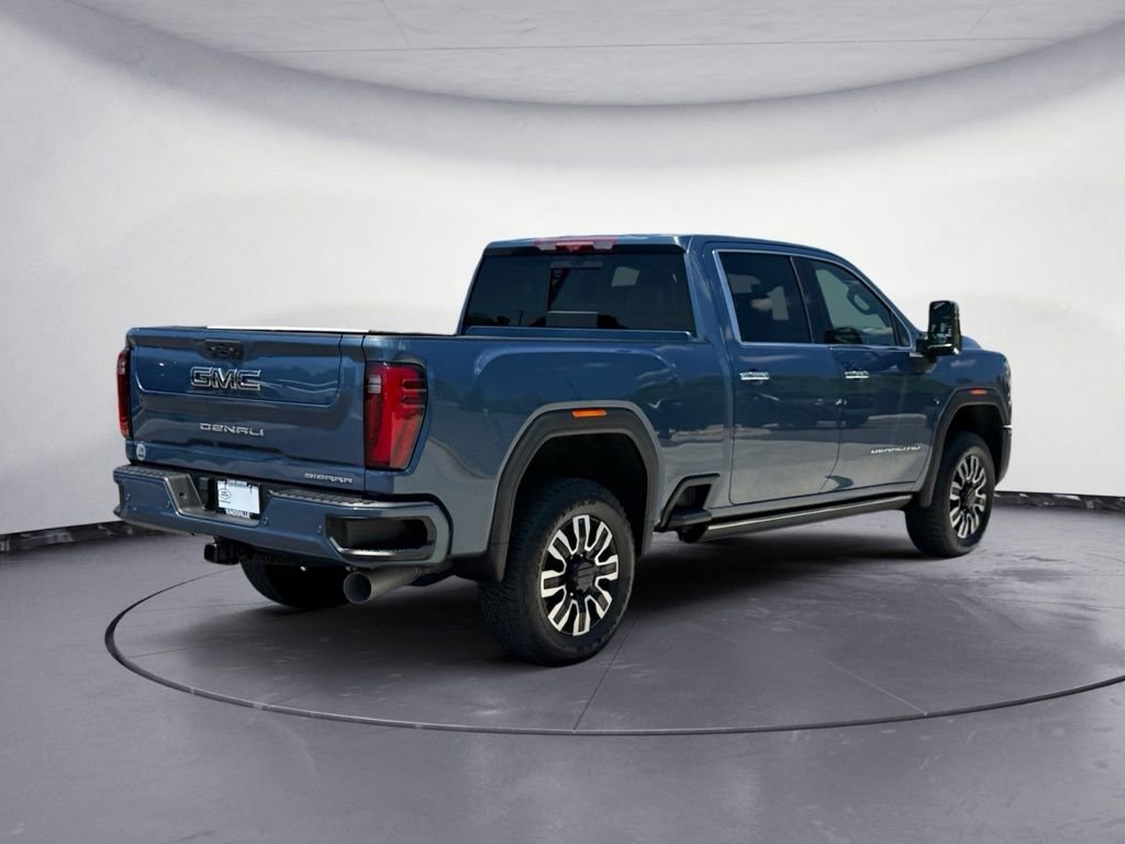 Used 2024 GMC Sierra 2500 Denali Ultimate AWD/4WD image 5