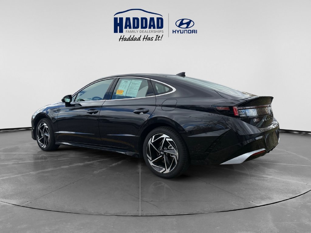 Used 2026 Hyundai Sonata SEL FWD image 3
