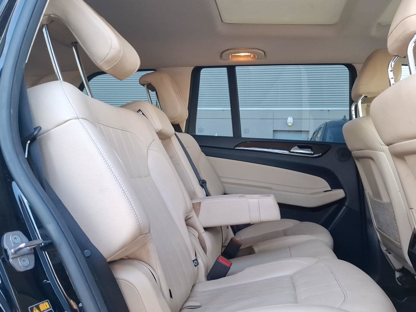 Used 2019 Mercedes-Benz GLS 450 4MATIC image 12