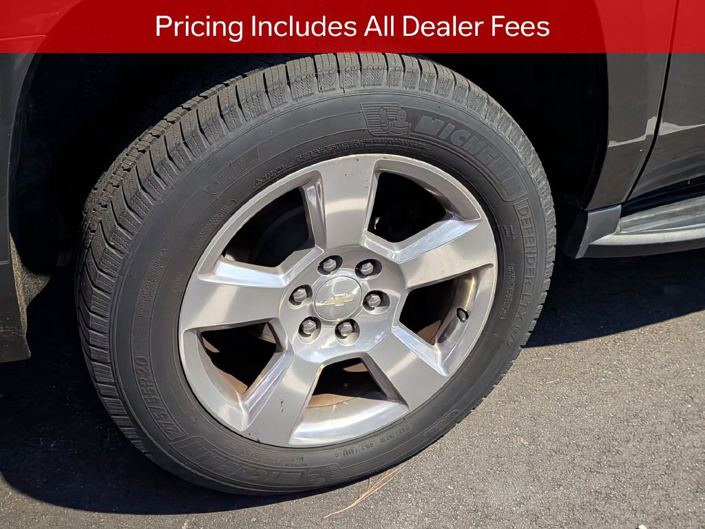 Used 2019 Chevrolet Suburban LT w/ Max Trailering Package RWD image 7