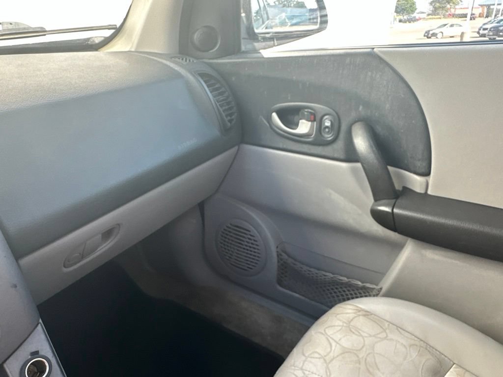 Used 2004 Saturn Vue AWD V6 image 38