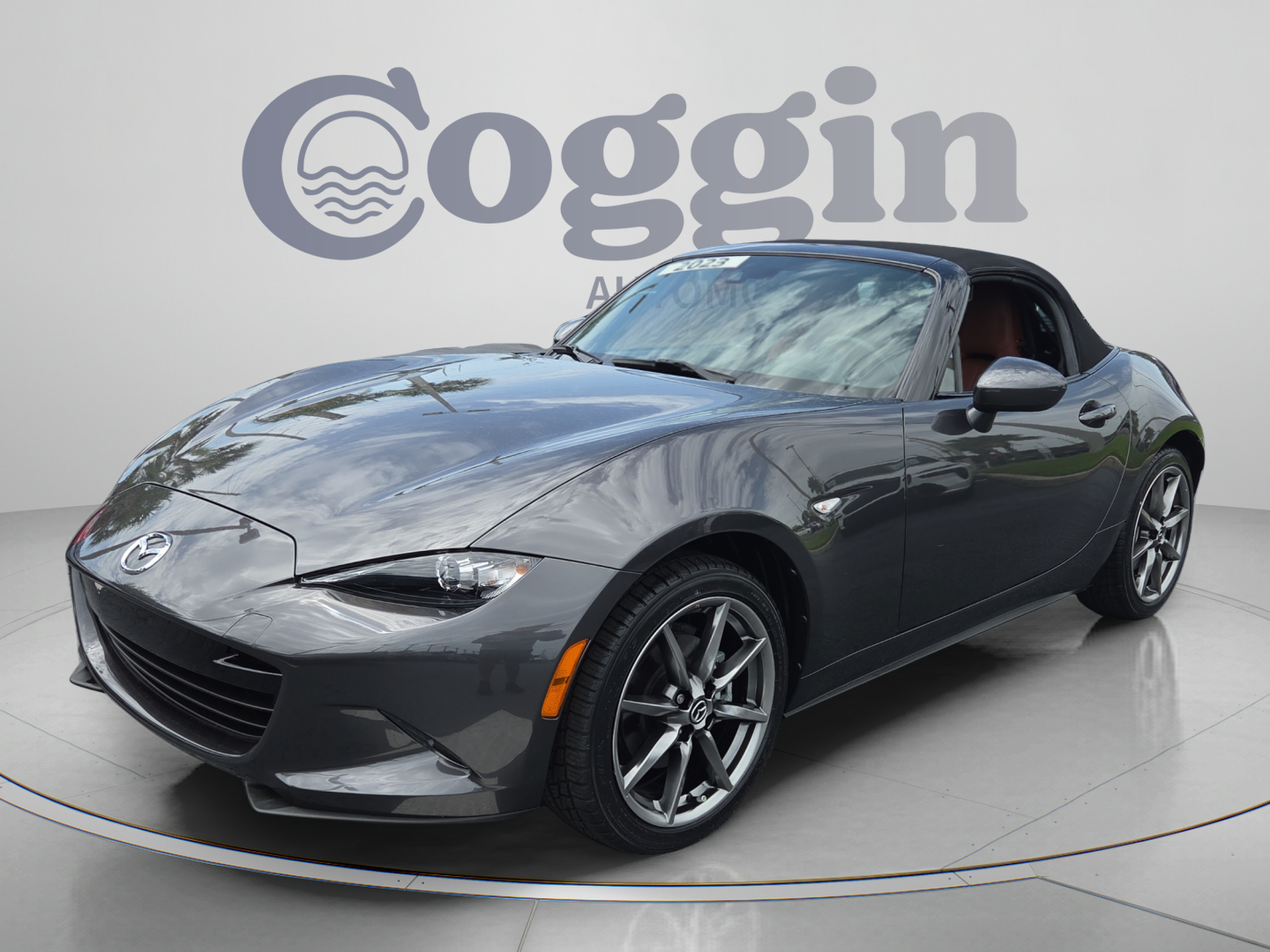 Used 2023 MAZDA MX-5 Miata Grand Touring RWD image 1