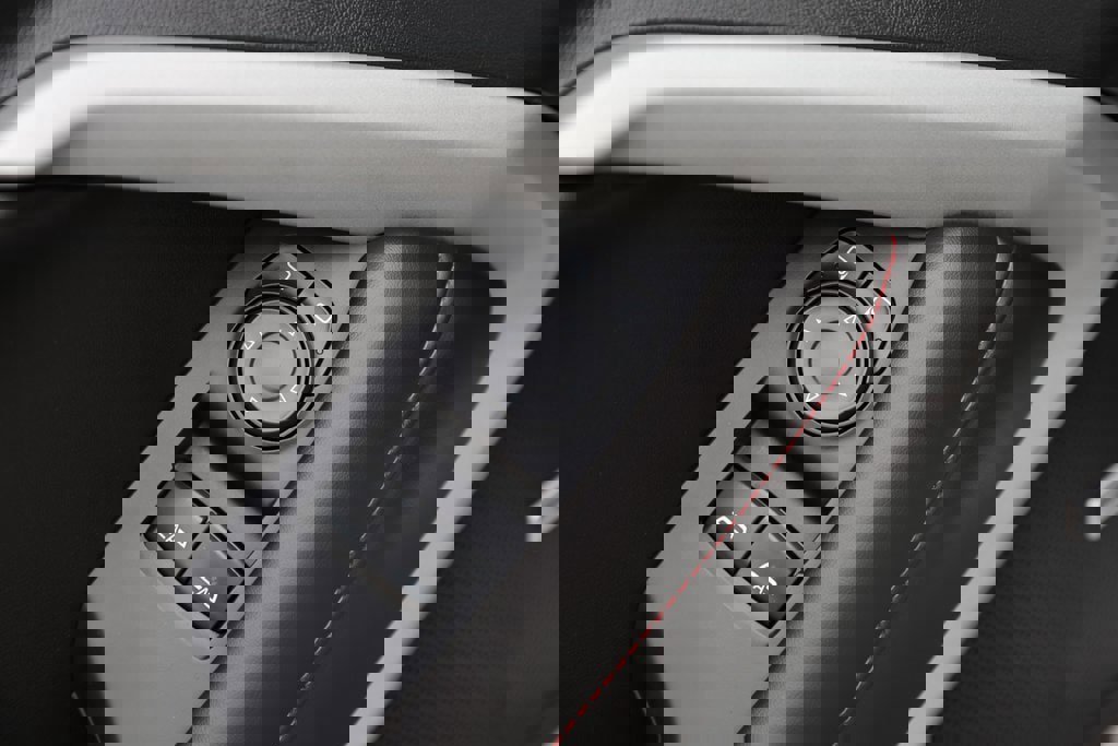 Used 2022 Chevrolet Camaro LT w/ Technology Package image 13