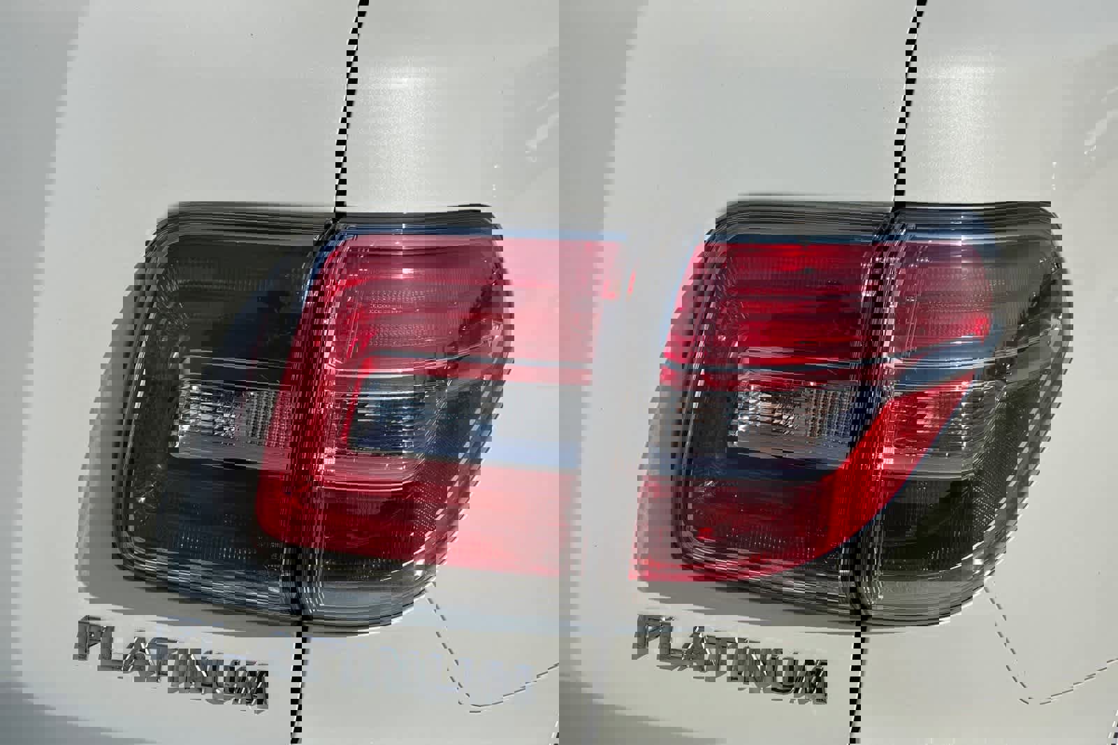 Used 2017 Nissan Armada Platinum image 38