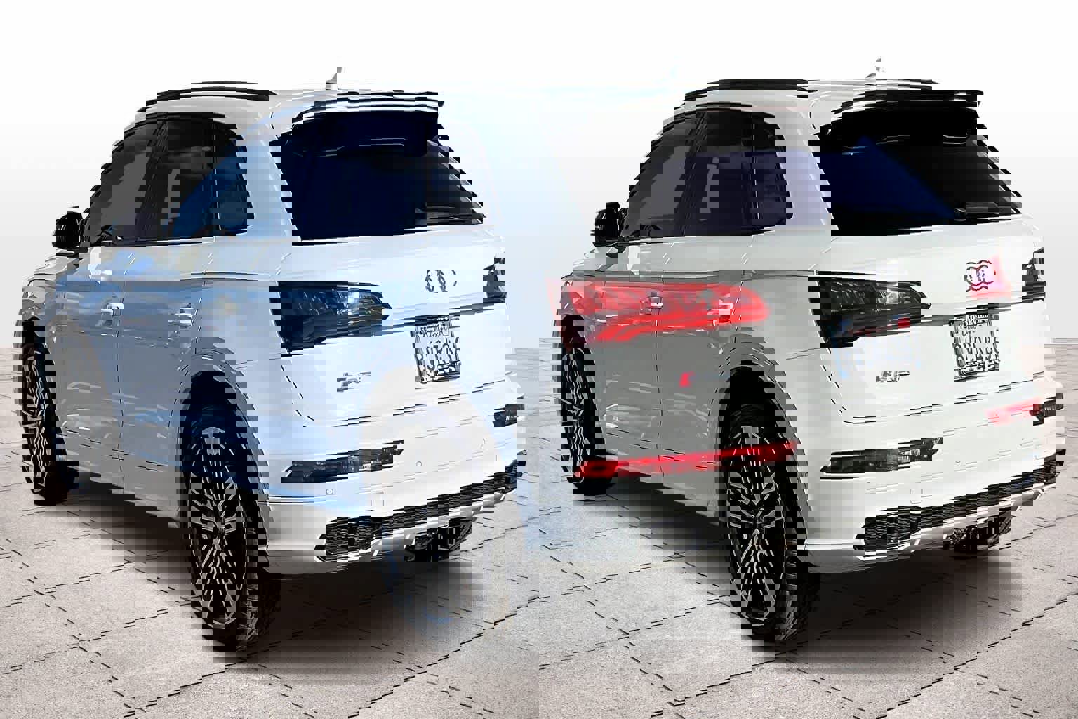 Used 2020 Audi SQ5 Prestige w/ Prestige Package image 14