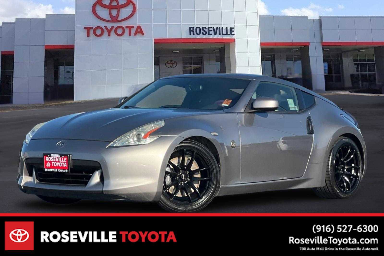 Used 2009 Nissan 370Z Touring w/ Sport Pkg