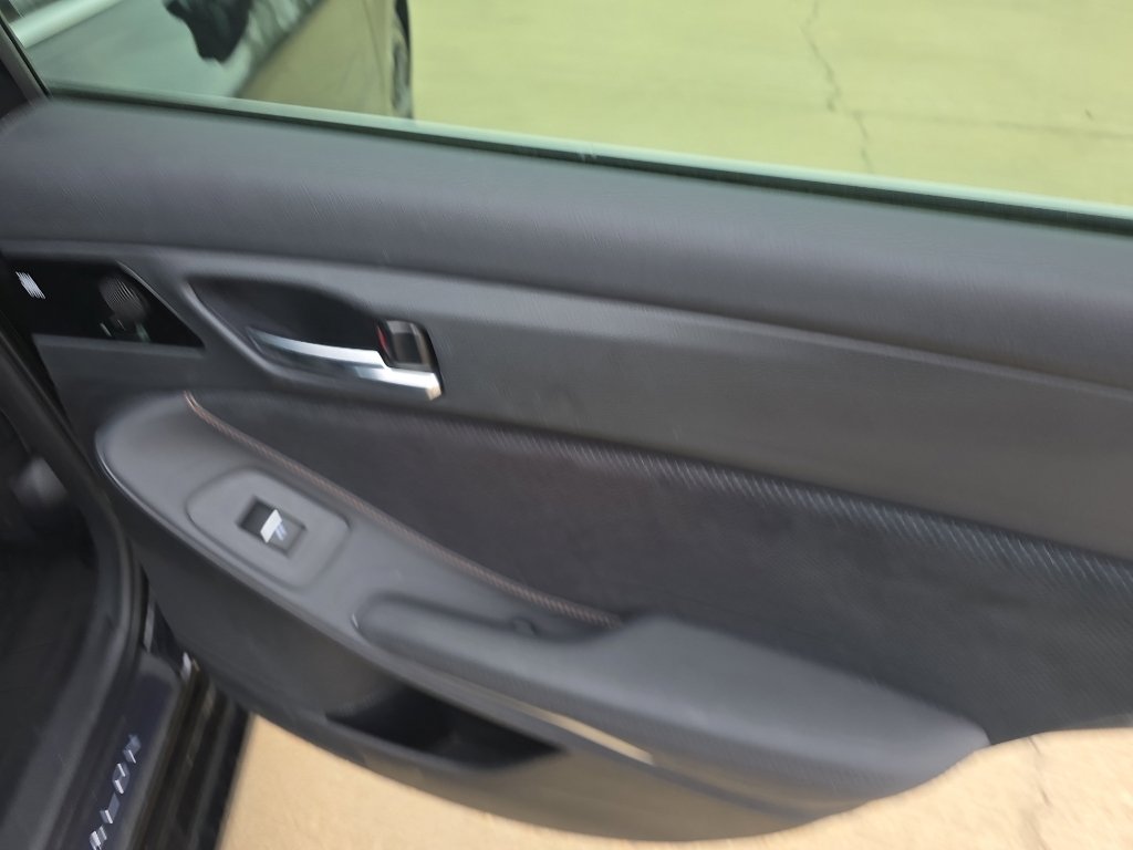 Used 2020 Toyota Avalon Touring w/ Advanced Safety Package image 27